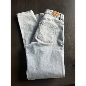 American Eagle Mom Jeans Light‎ Wash High Waisted Strigid Denim Womens Size 0